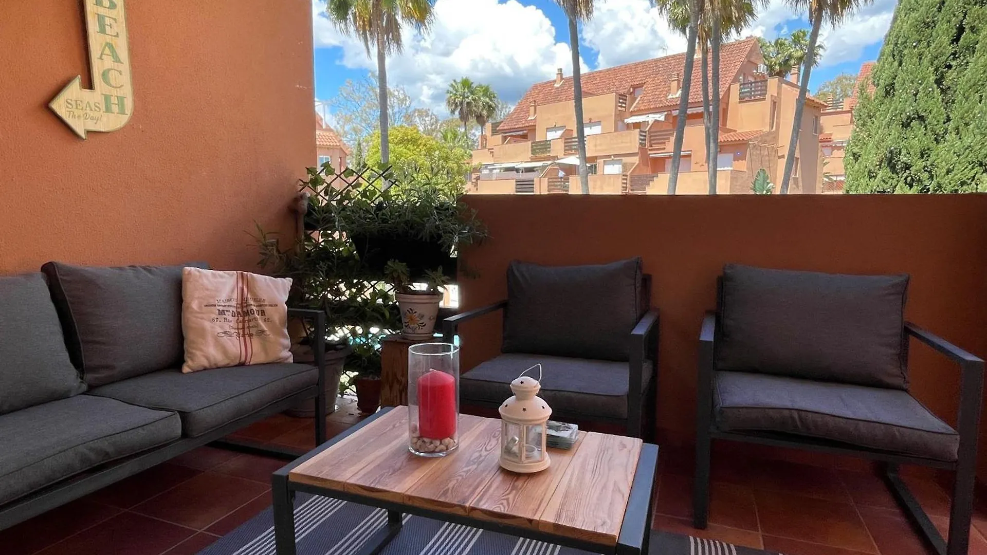 2231 - Amazing 3 Bedrooms With 3 Sunny Terraces 卡萨雷斯 公寓